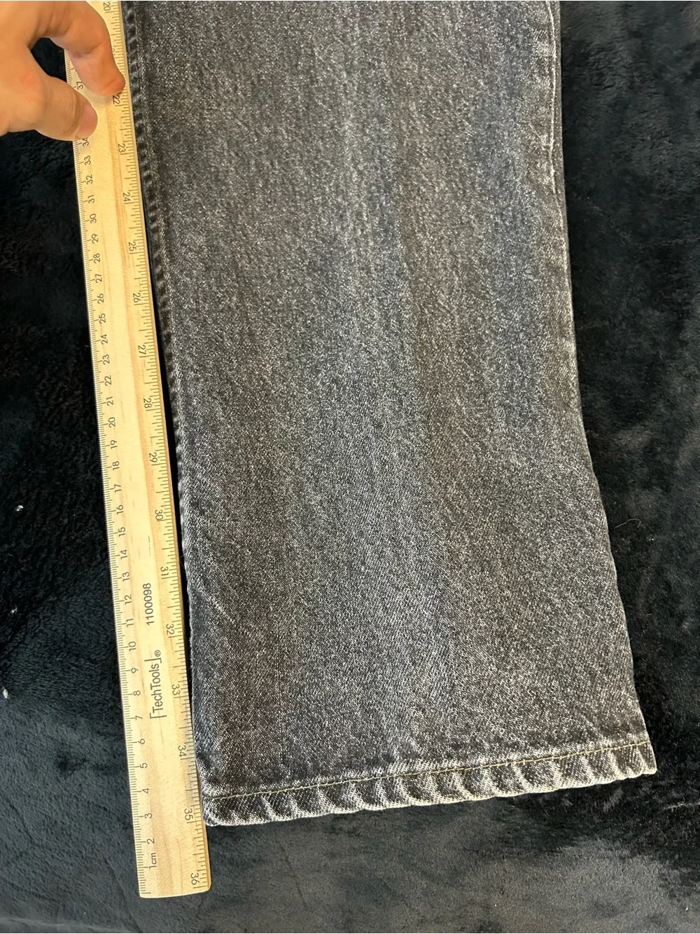 VTG Levi's 540 44x36 Black Jeans Relaxed 90s Denim USA Made Halloween Gold Tag